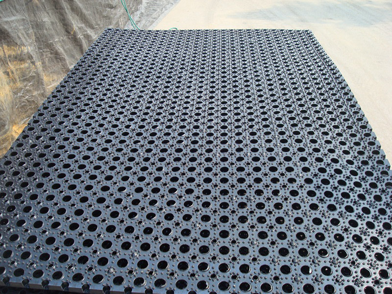 ���װ��𽺵�